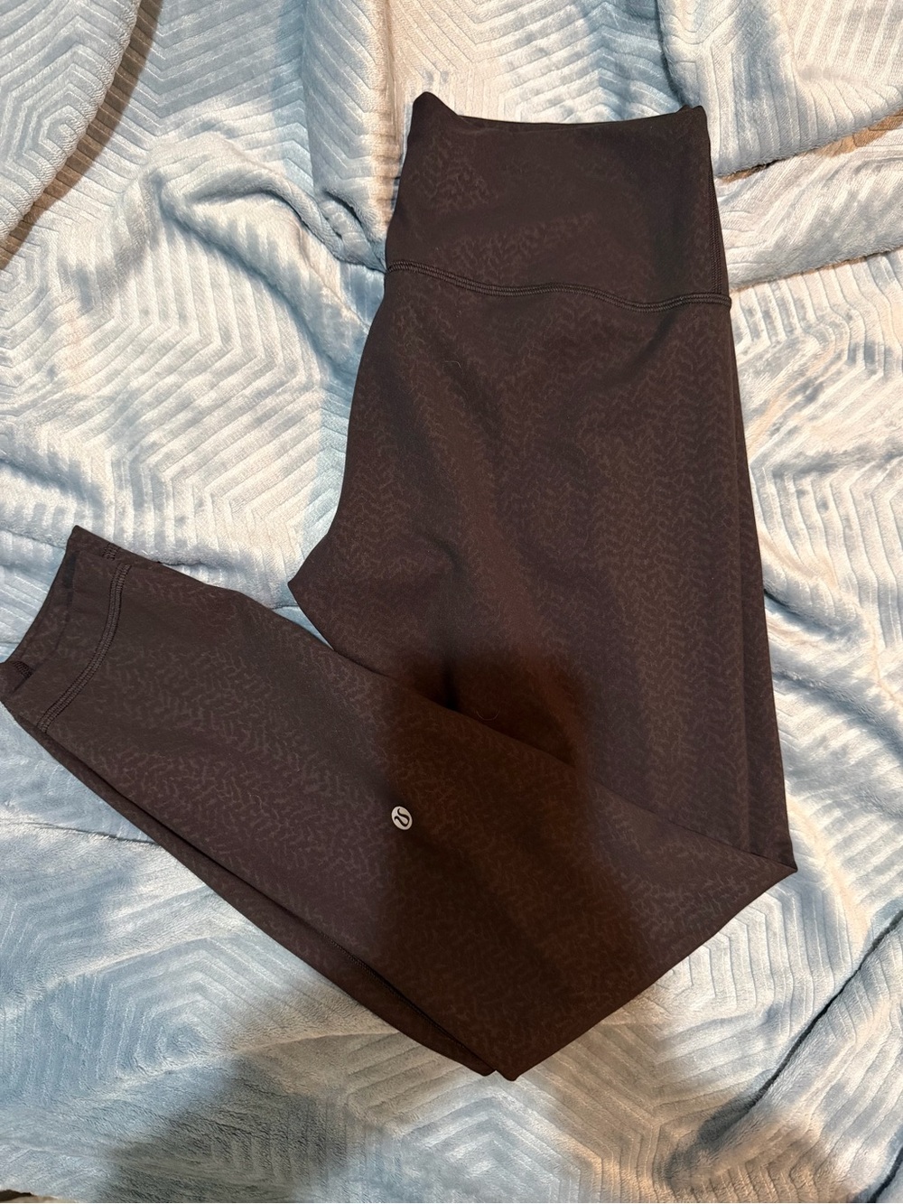 Lululemon Wonder Train Tights. Size 10 - Picture 2 of 4